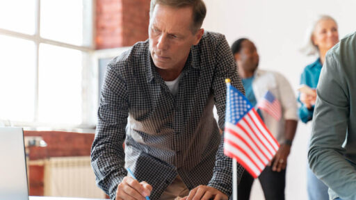 Form I-765: How To Apply For a U.S. Employment Authorization Document