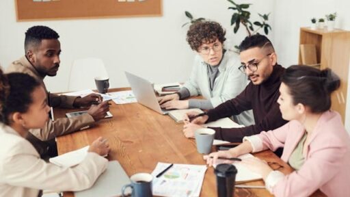 Why Modern Leadership Is Pivoting To Nearshore Partnerships