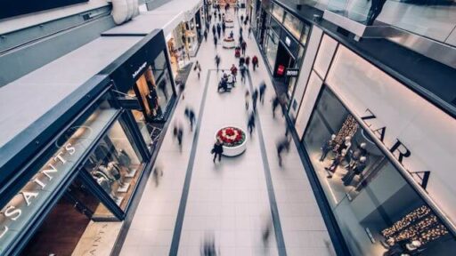 How Small Consumer Brands Can Compete With National Retail Giants
