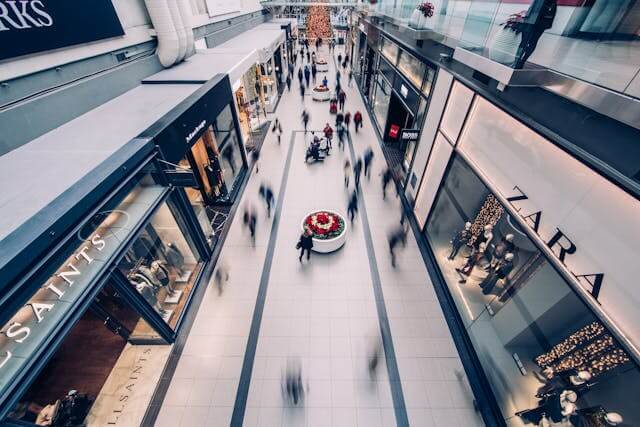 How Small Consumer Brands Can Compete With National Retail Giants