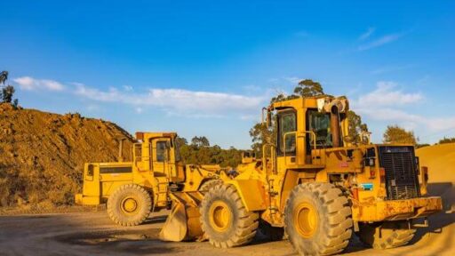 Top Features To Look For In Heavy-Duty Industrial Equipment