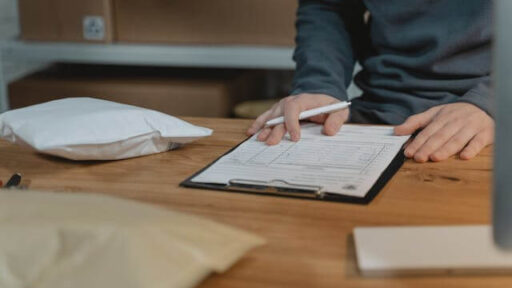 The Hidden Costs Of Manual Parcel Tracking In Businesses