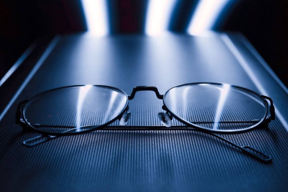 Why Blue Light Exposure Lowers Employee Performance