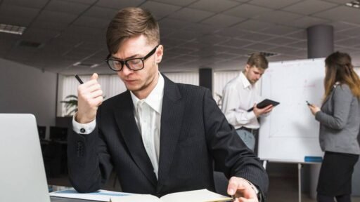Why a Business Management Degree Is the Foundation for International Career Success