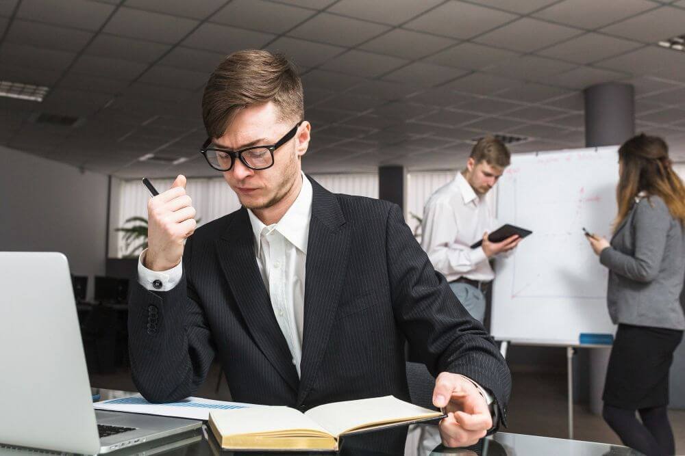 Why a Business Management Degree Is the Foundation for International Career Success