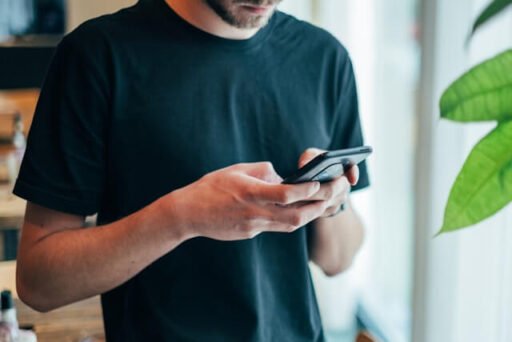 How Credibility Impacts Buying Decisions