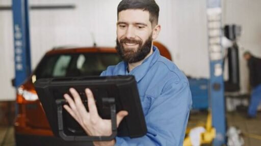 7 Best Field Service Management Software For Energy & Utility Companies (2026)