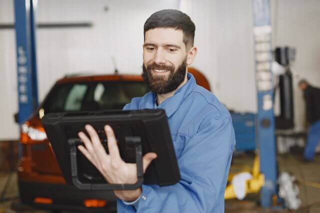 7 Best Field Service Management Software For Energy & Utility Companies (2026)