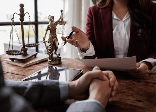 When to Hire a Phoenix Business Disputes Lawyer